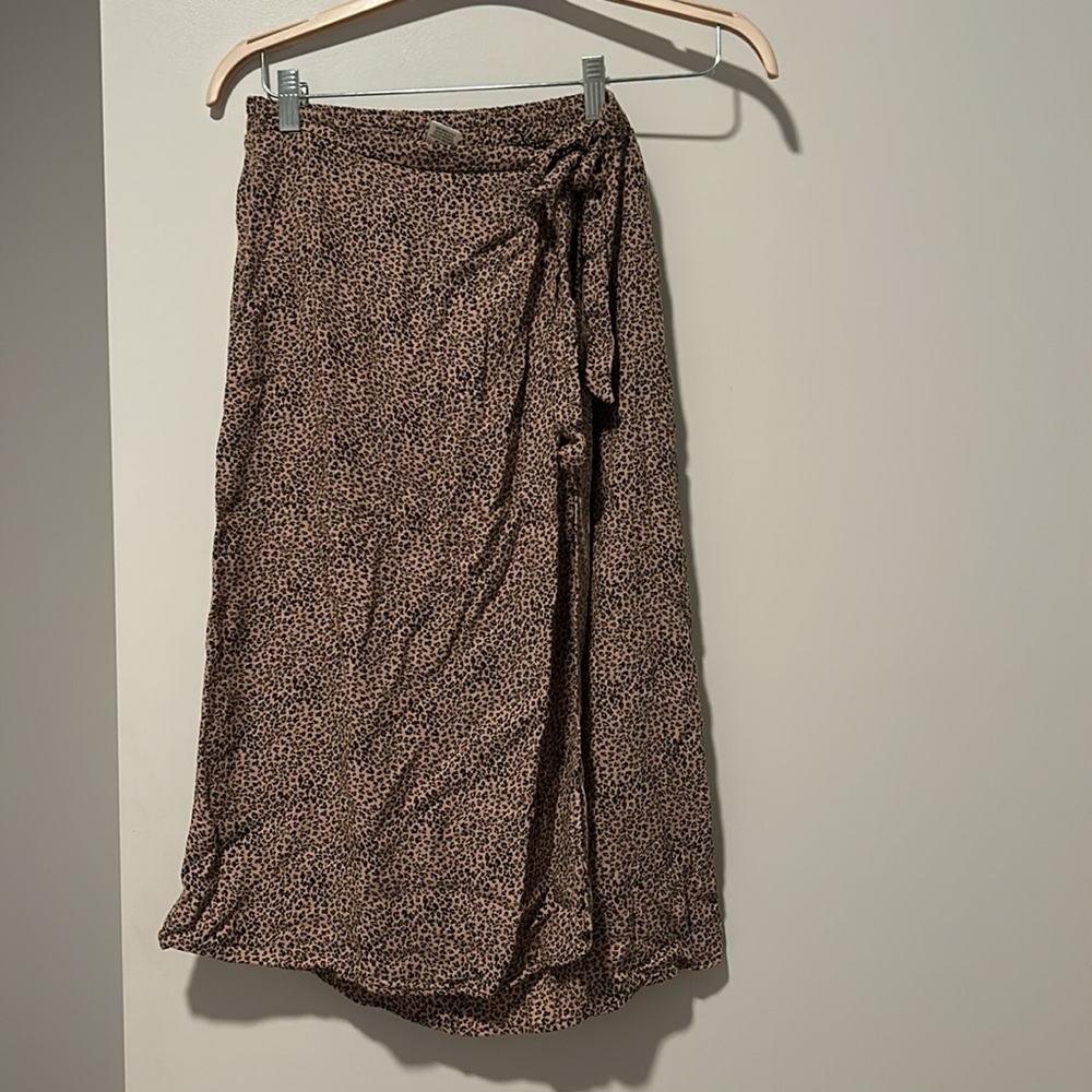 Cheetah Print Wrap Around Skirt - L